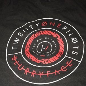 Black twenty one pilots shirt